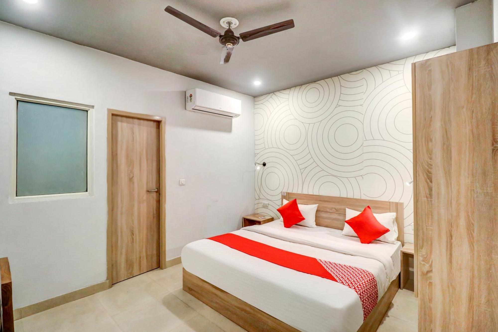 Hotel O Jps Grand Hotel New Delhi Exterior photo