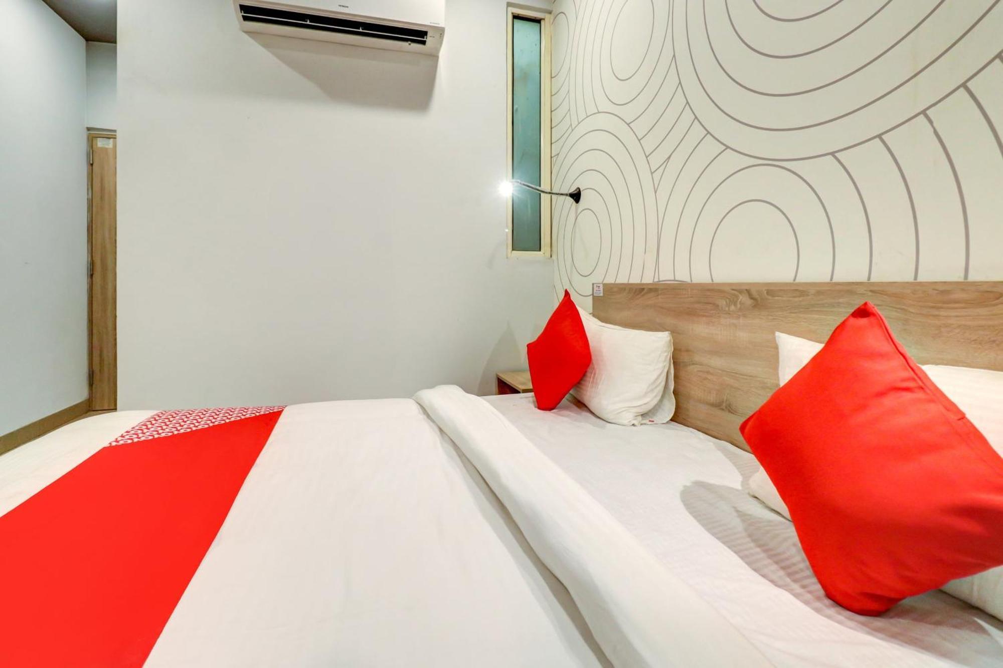 Hotel O Jps Grand Hotel New Delhi Exterior photo